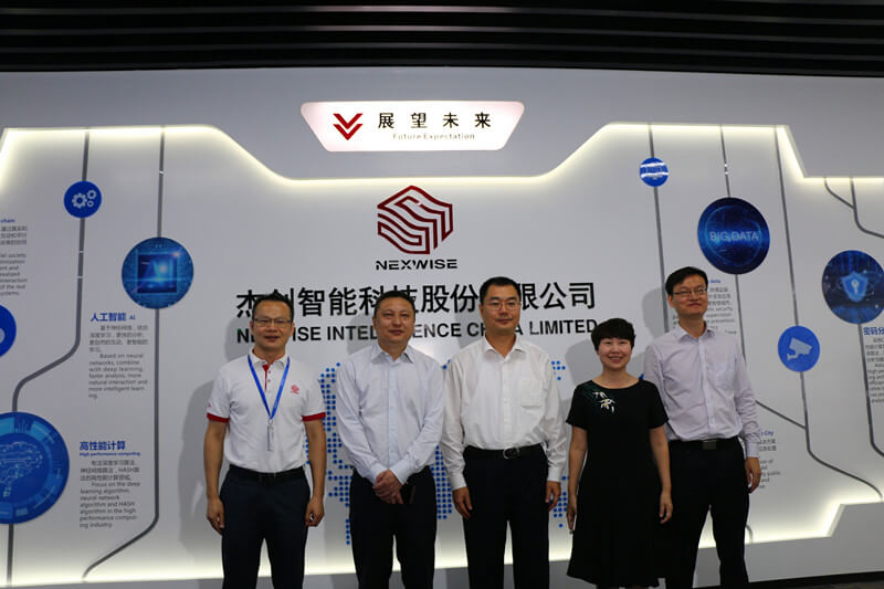 1528387886616086.jpg 展廳合影.jpg